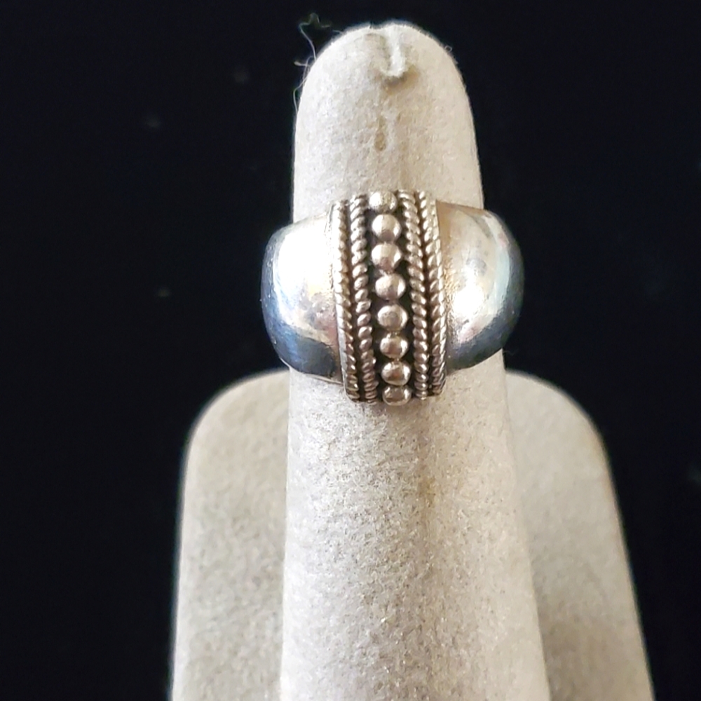 Vintage Sterling Ring Wide Bead and Band Design Boho